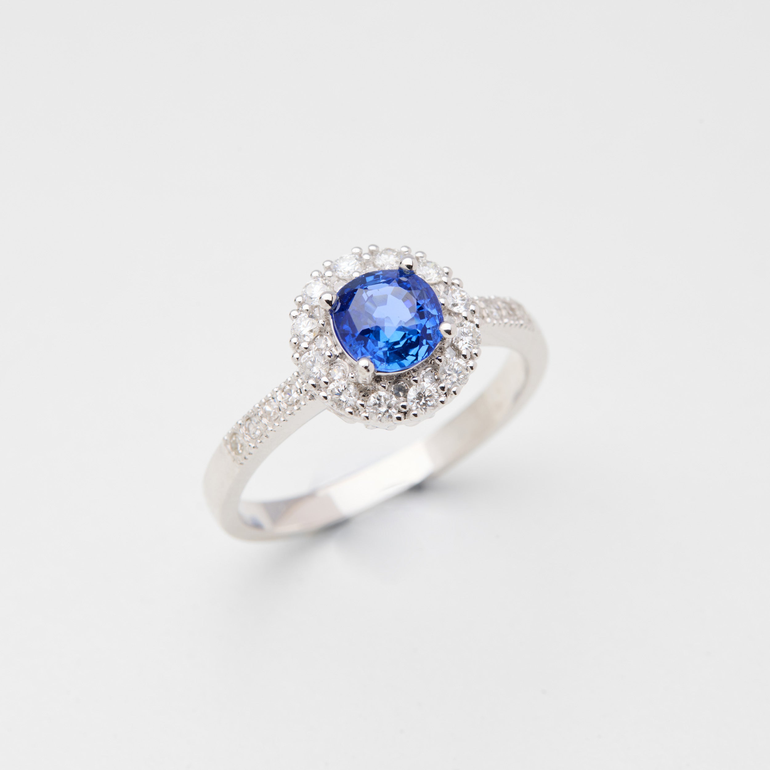 Unheated Cornflower Blue Sapphire & Diamond Ring
